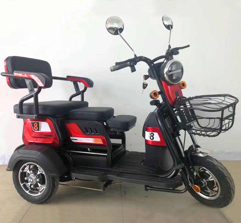 Триколісний електроскутер Electrowin ETB-122